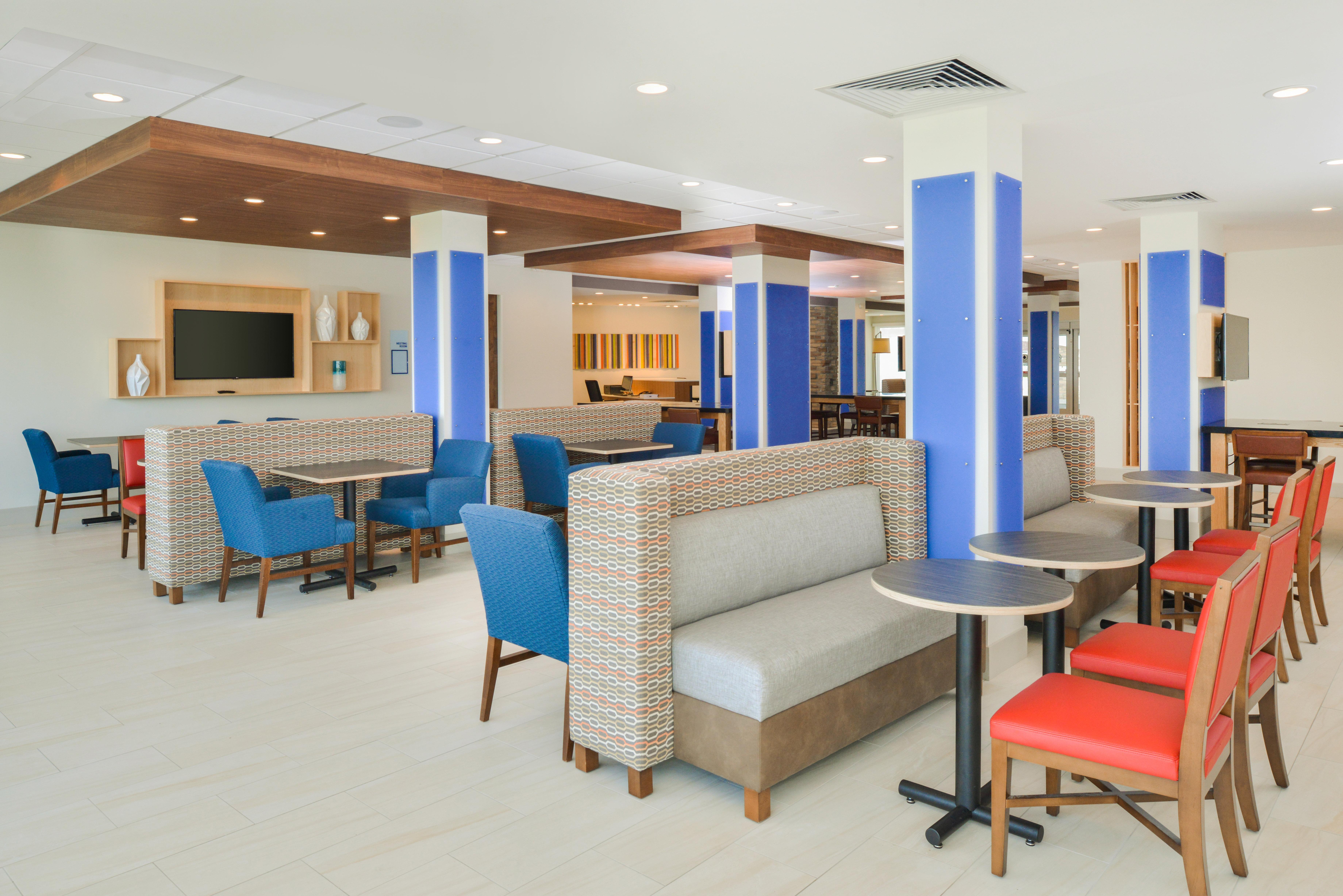 Holiday Inn Express & Suites - Chadron By Ihg Extérieur photo